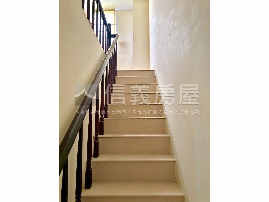 烏日透天別墅房屋室內格局與周邊環境