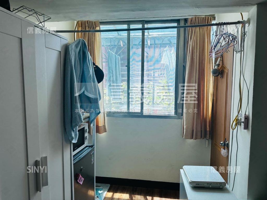 淡水風華收租３房房屋室內格局與周邊環境