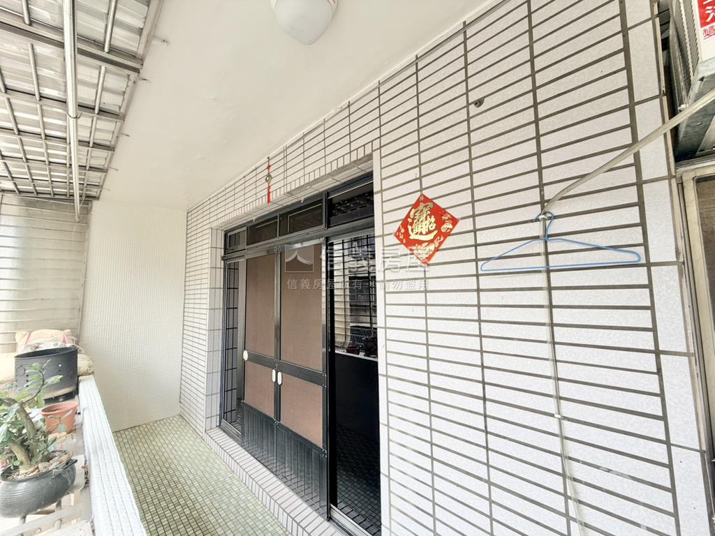 近環球一層一戶邊間大空間房屋室內格局與周邊環境