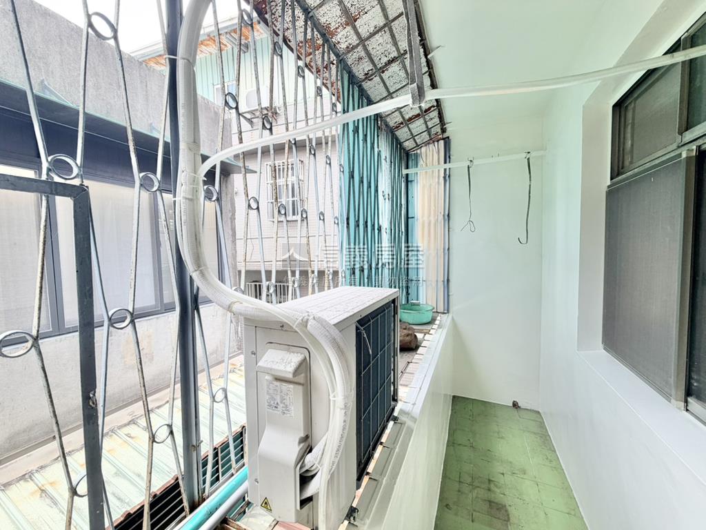 近環球一層一戶邊間大空間房屋室內格局與周邊環境