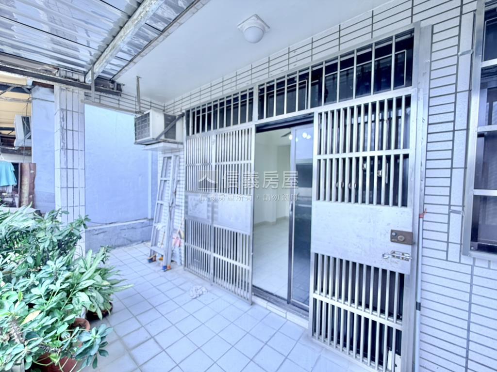 近環球一層一戶邊間大空間房屋室內格局與周邊環境