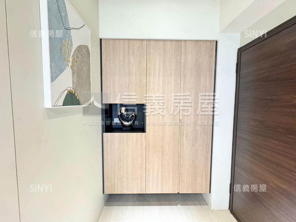 晴山洋洋全新裝潢兩房平車房屋室內格局與周邊環境