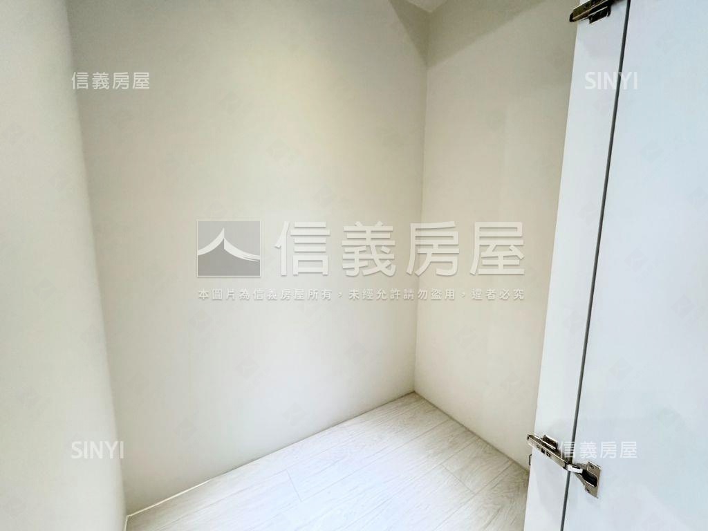 晴山洋洋全新裝潢兩房平車房屋室內格局與周邊環境