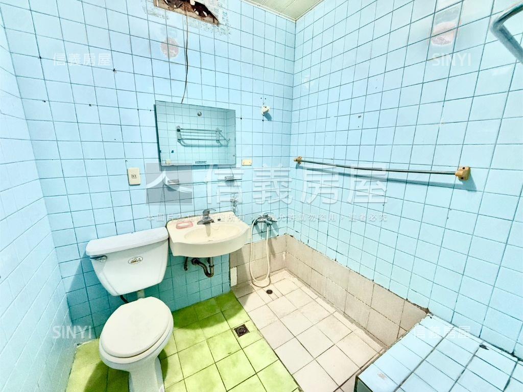 安康方正採光大空間房屋室內格局與周邊環境