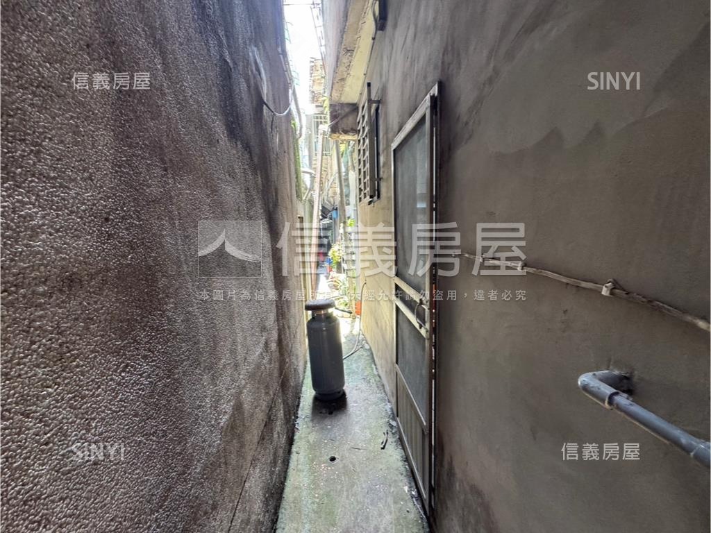 江翠一樓採光通風有地下室房屋室內格局與周邊環境