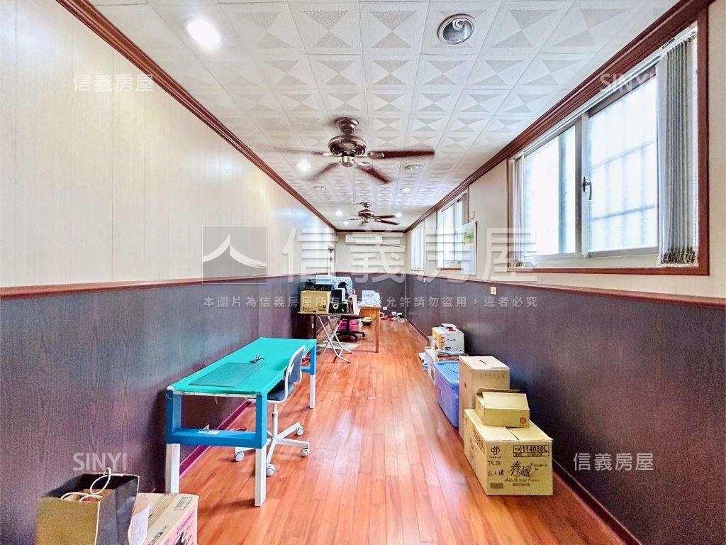 近梅川捷運大面寬透天房屋室內格局與周邊環境