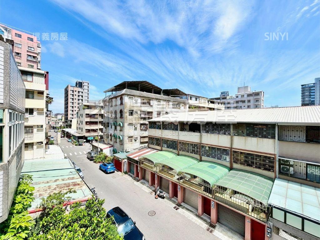 近梅川捷運大面寬透天房屋室內格局與周邊環境