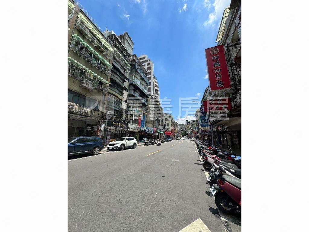 中山柏悅Ｆ珠寶盒房屋室內格局與周邊環境