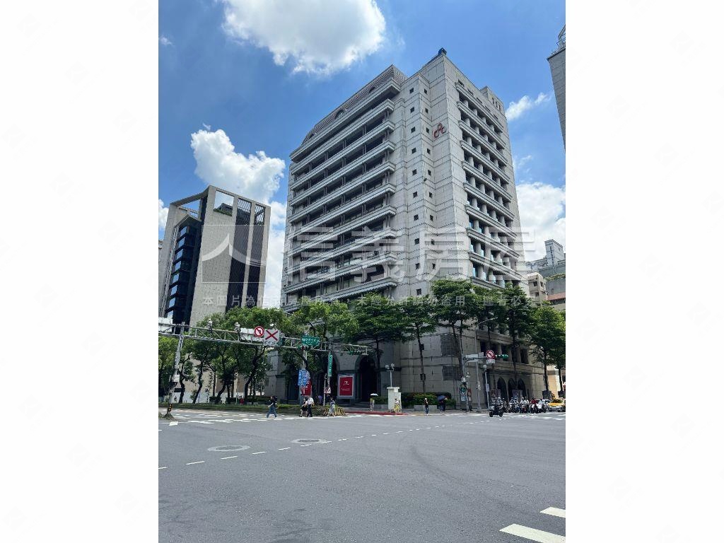 中山柏悅Ｆ珠寶盒房屋室內格局與周邊環境