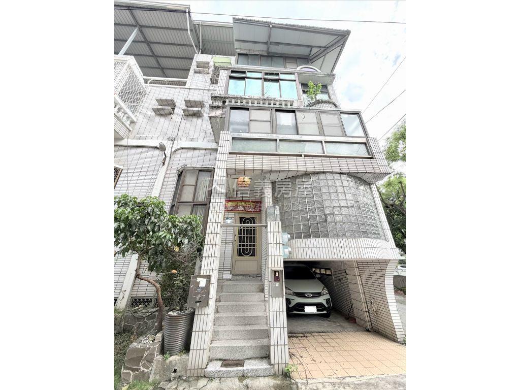 仁武國小旁美透天房屋室內格局與周邊環境