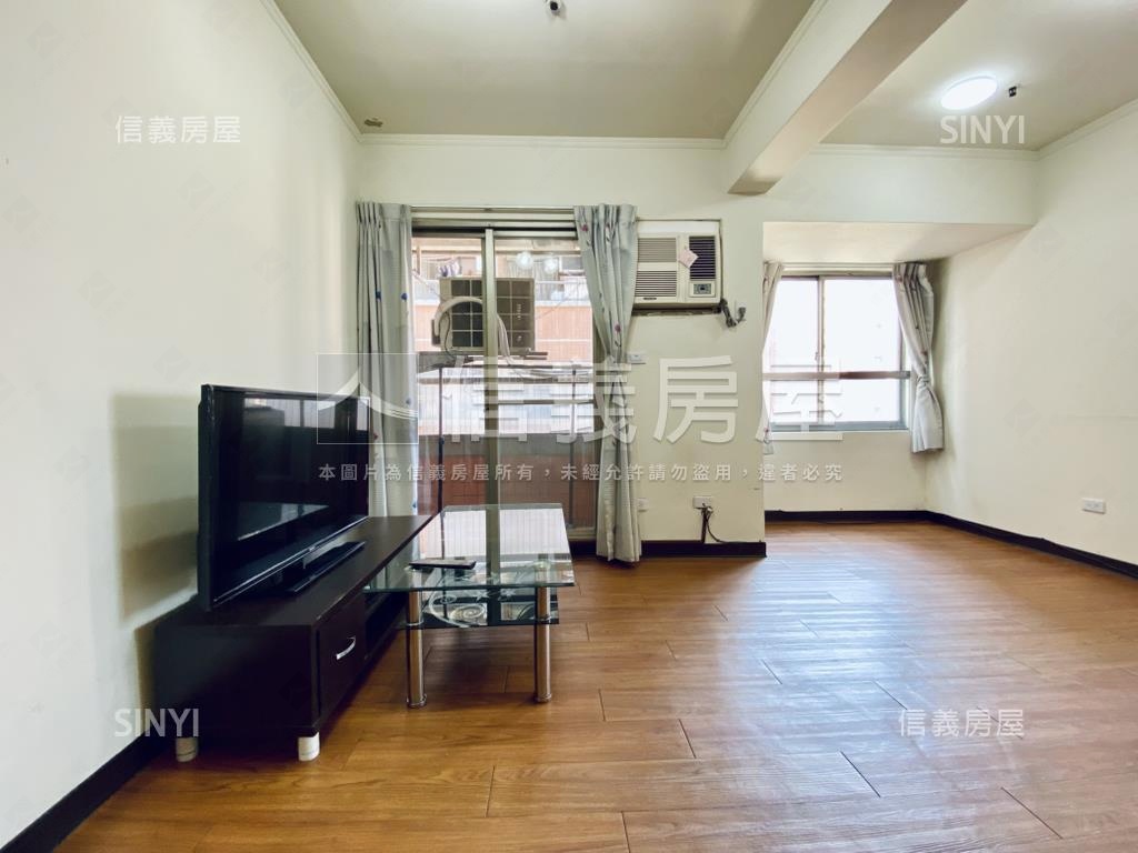 總統閣廈高樓邊間美屋房屋室內格局與周邊環境