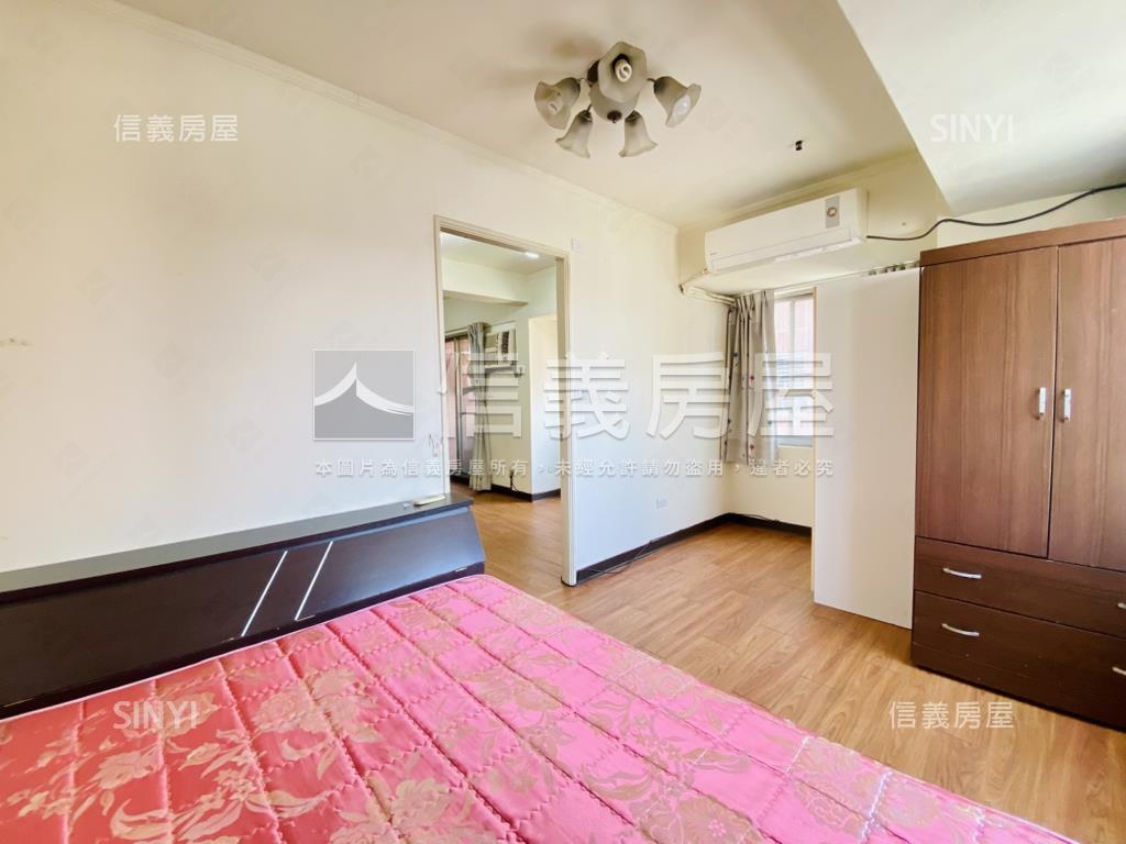 總統閣廈高樓邊間美屋房屋室內格局與周邊環境