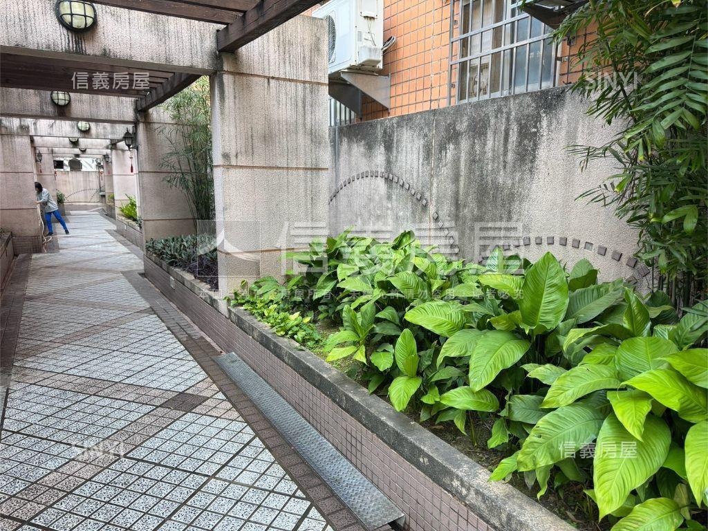 曉明儷晶附陽台裝潢美屋房屋室內格局與周邊環境