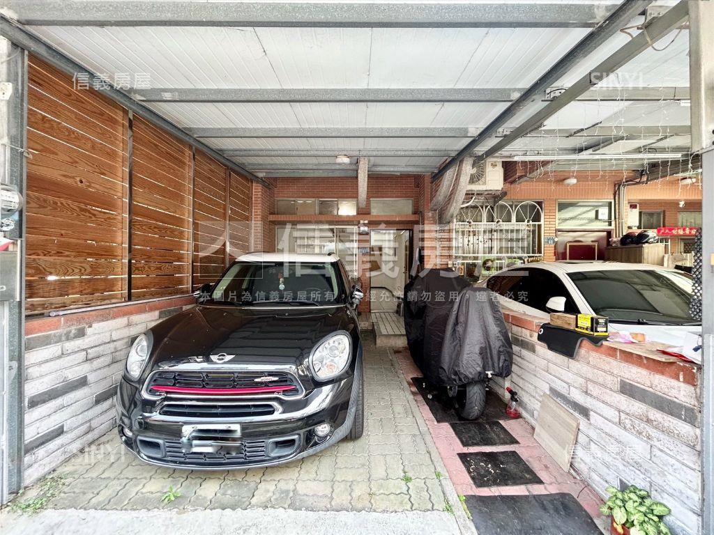 凱旋大地前院停車透天房屋室內格局與周邊環境