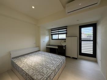 近興大質感裝潢採光通風佳