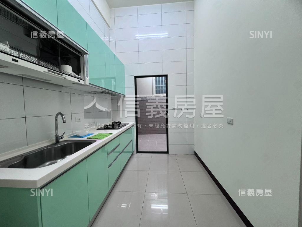 自強國中華廈房屋室內格局與周邊環境