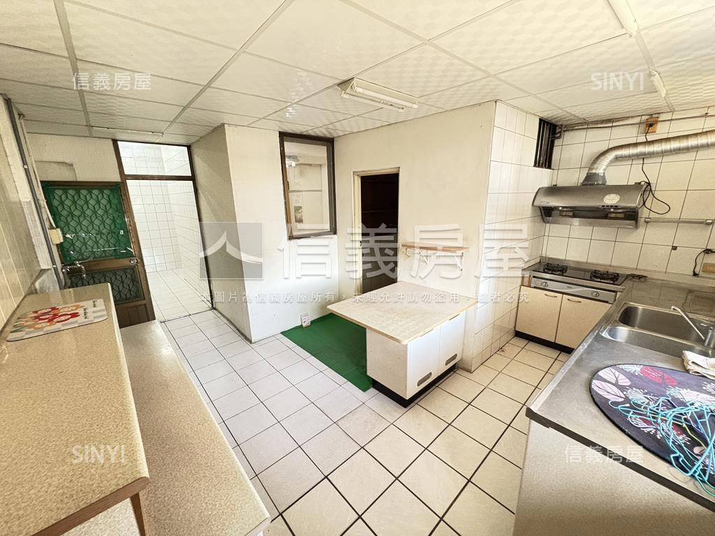 正美村南路二樓公寓房屋室內格局與周邊環境