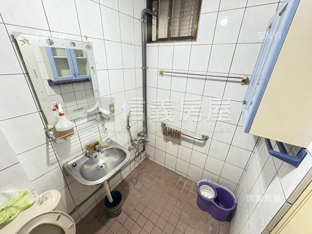 正美村南路二樓公寓房屋室內格局與周邊環境