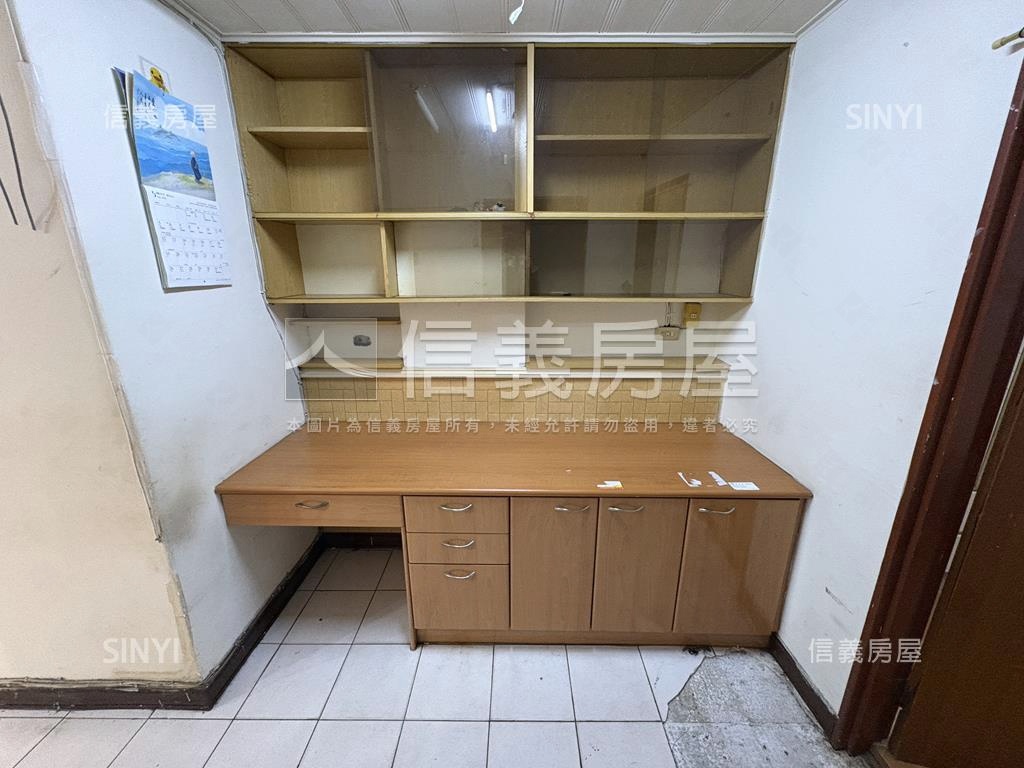 正美村南路二樓公寓房屋室內格局與周邊環境