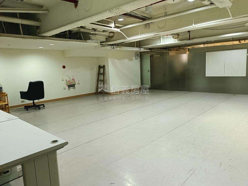 三重台北橋站整層辦公房屋室內格局與周邊環境
