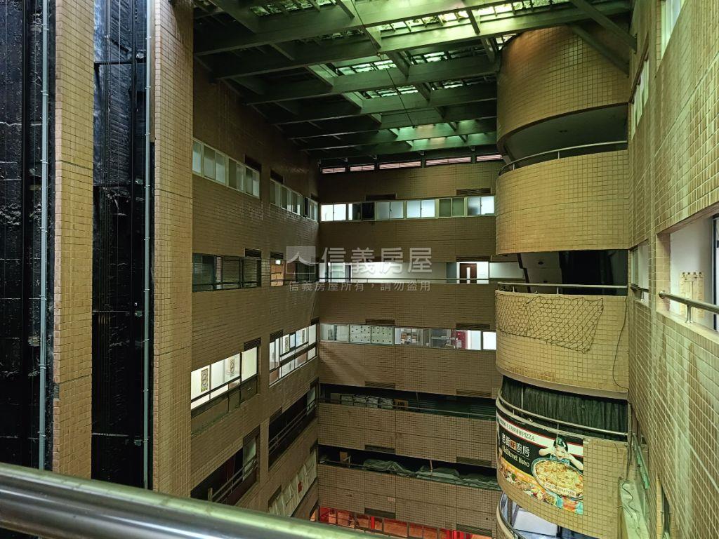 三重台北橋站整層辦公房屋室內格局與周邊環境