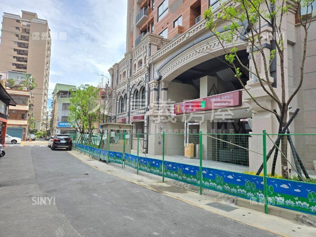 近中路君邑富永三房車位房屋室內格局與周邊環境