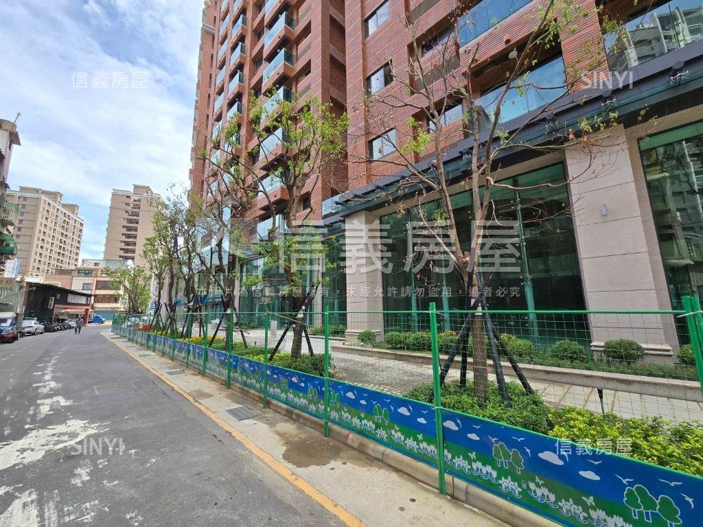 近中路君邑富永三房車位房屋室內格局與周邊環境