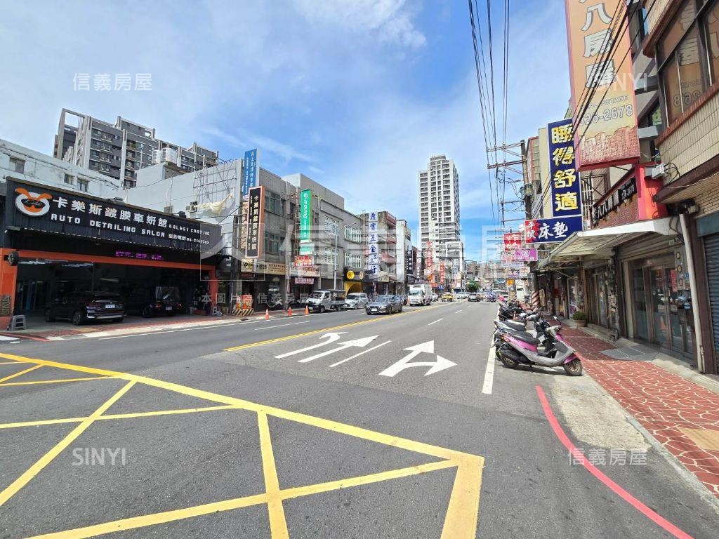 近中路君邑富永三房車位房屋室內格局與周邊環境