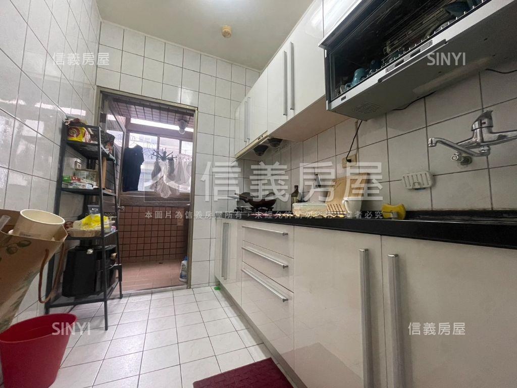 華興大空間三房房屋室內格局與周邊環境