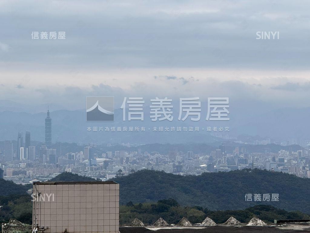 白雲山莊景觀三房車位房屋室內格局與周邊環境