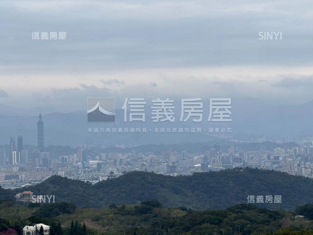 白雲山莊景觀三房車位房屋室內格局與周邊環境