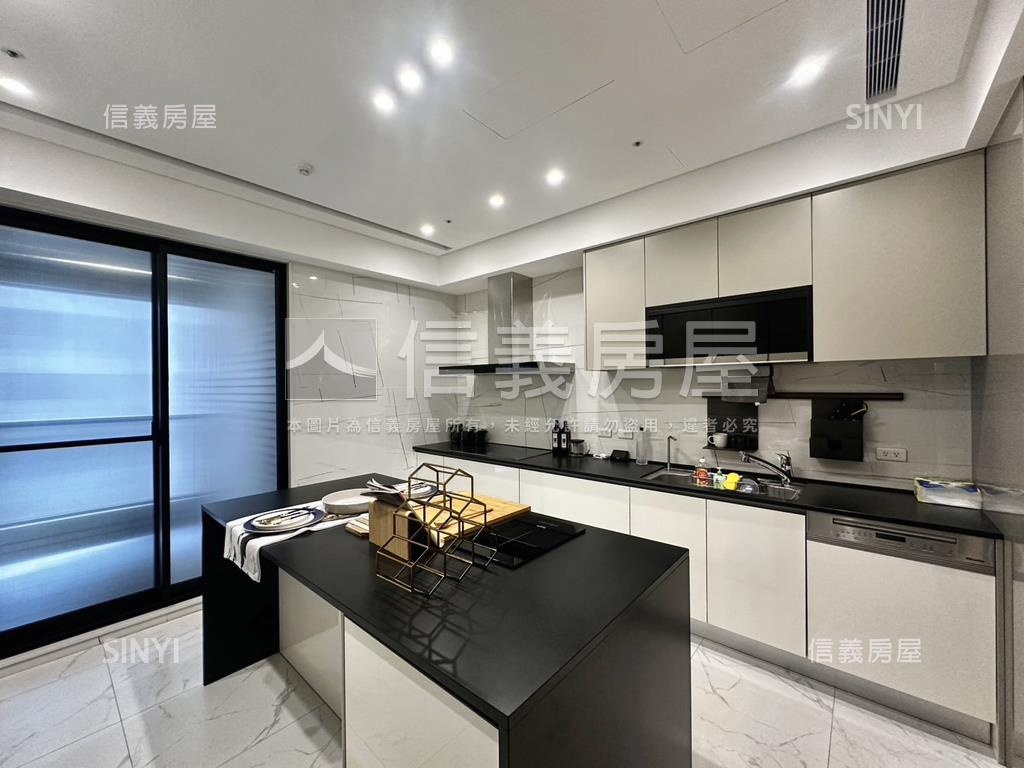 中悅耑悅百坪裝潢豪宅三車房屋室內格局與周邊環境