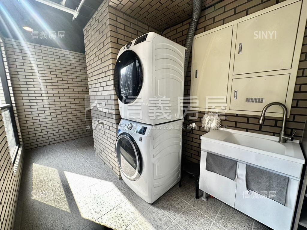 中悅耑悅百坪裝潢豪宅三車房屋室內格局與周邊環境