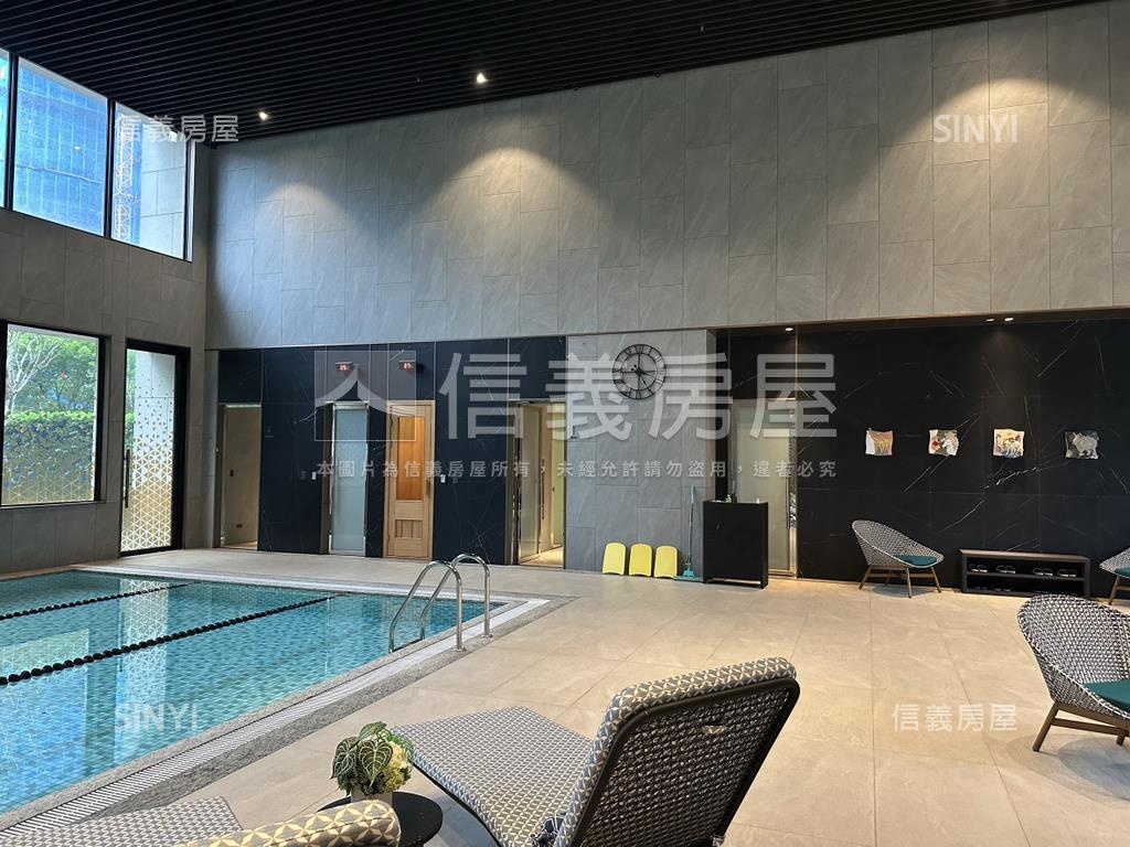 中悅耑悅百坪裝潢豪宅三車房屋室內格局與周邊環境