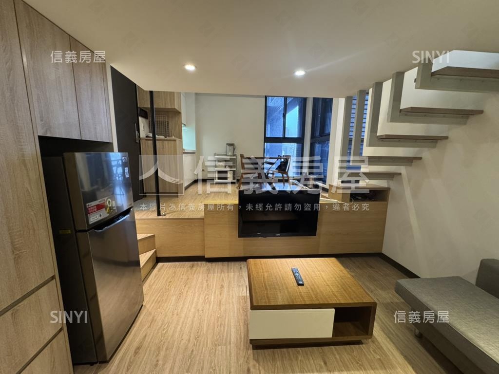 方城市麗緻挑高珠寶盒房屋室內格局與周邊環境