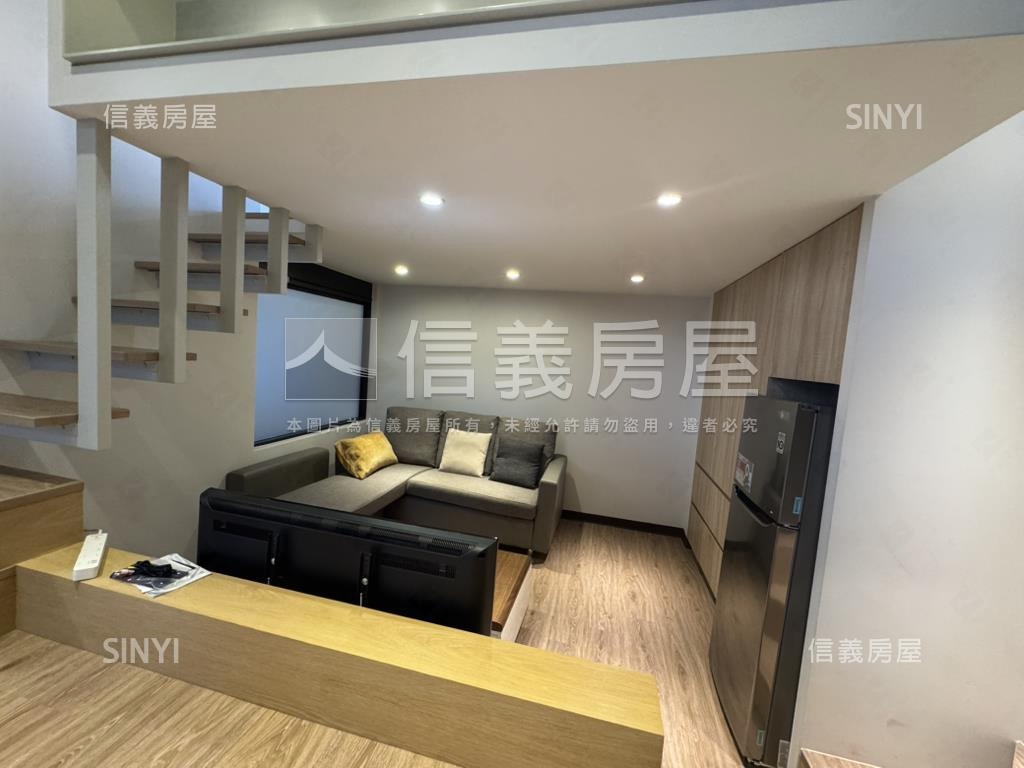 方城市麗緻挑高珠寶盒房屋室內格局與周邊環境