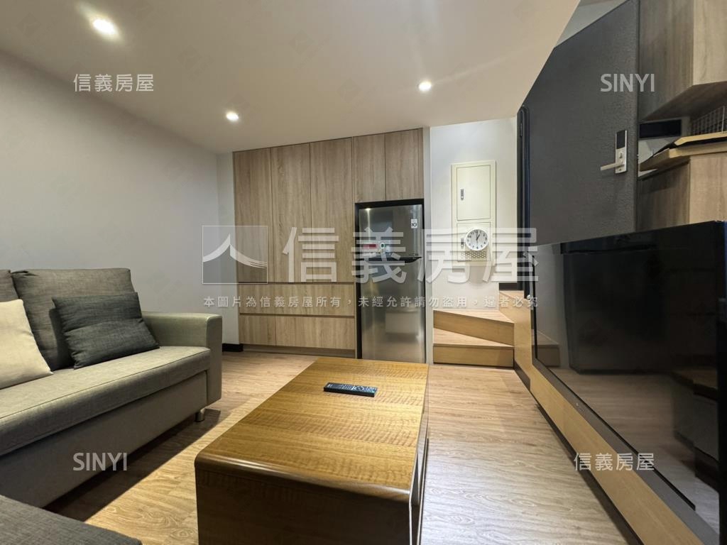 方城市麗緻挑高珠寶盒房屋室內格局與周邊環境