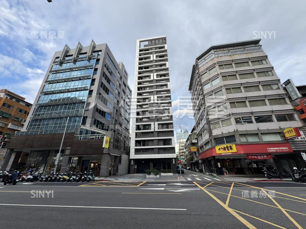 方城市麗緻挑高珠寶盒房屋室內格局與周邊環境