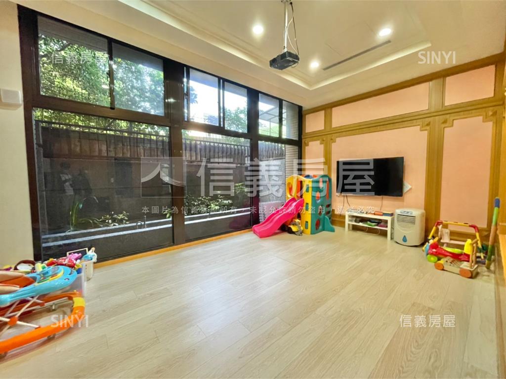 森境生活美感學居四房車位房屋室內格局與周邊環境