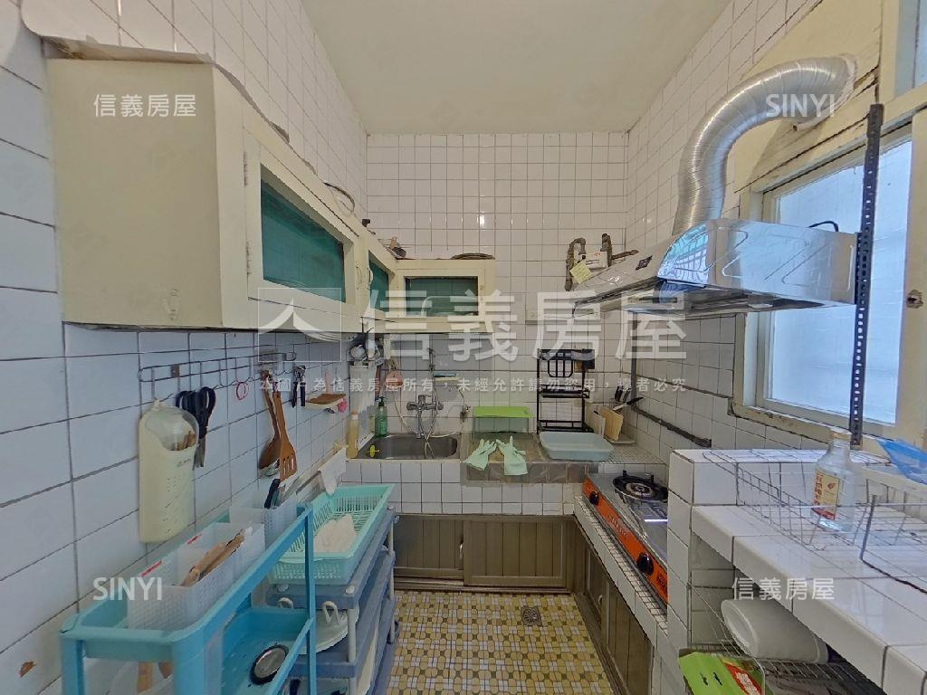 民生社區正面公園二樓美寓房屋室內格局與周邊環境