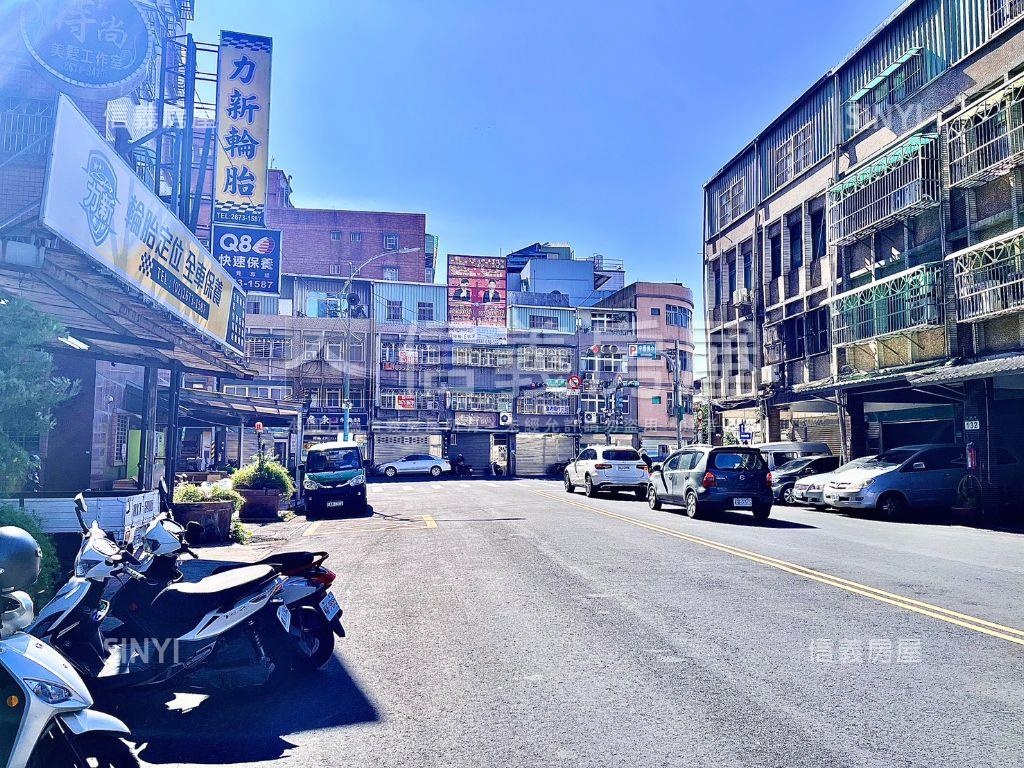心家家五樓附車位房屋室內格局與周邊環境