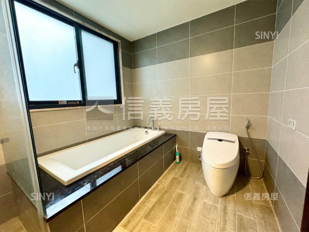 近家樂福七璽電梯透天房屋室內格局與周邊環境