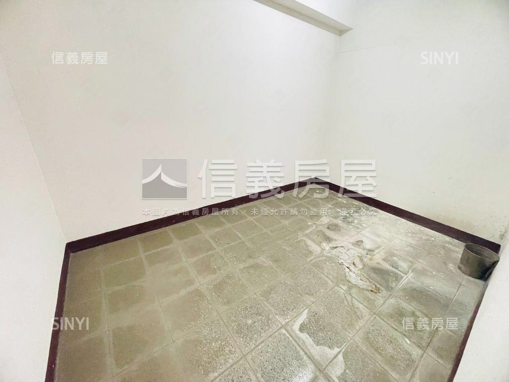 新案！近機捷低總價透天房屋室內格局與周邊環境