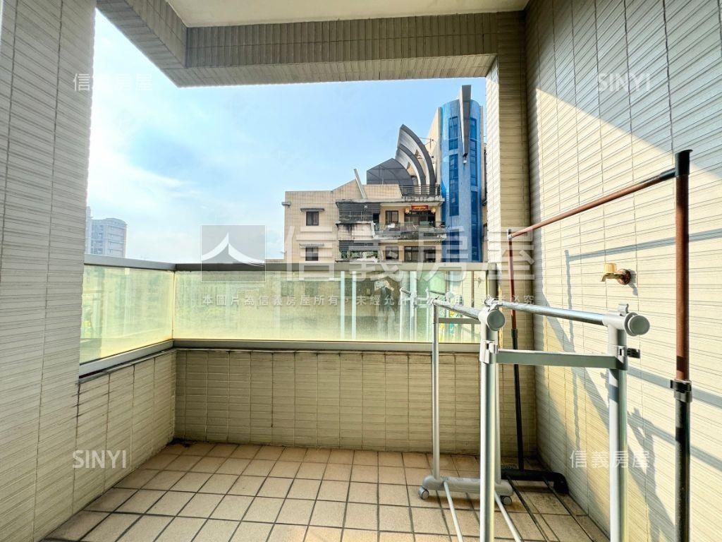大英博物館．面校園四房房屋室內格局與周邊環境