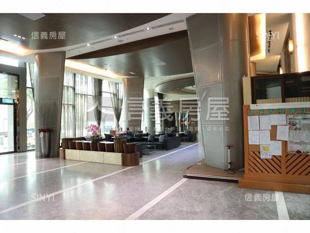 大英博物館．面校園四房房屋室內格局與周邊環境