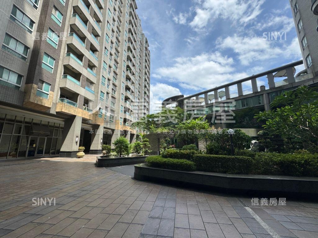 大英博物館．面校園四房房屋室內格局與周邊環境