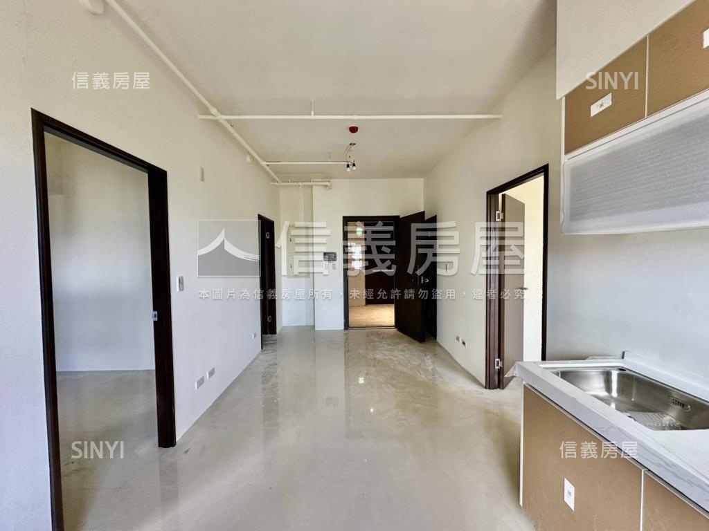 御景高坪效三房全新落成房屋室內格局與周邊環境