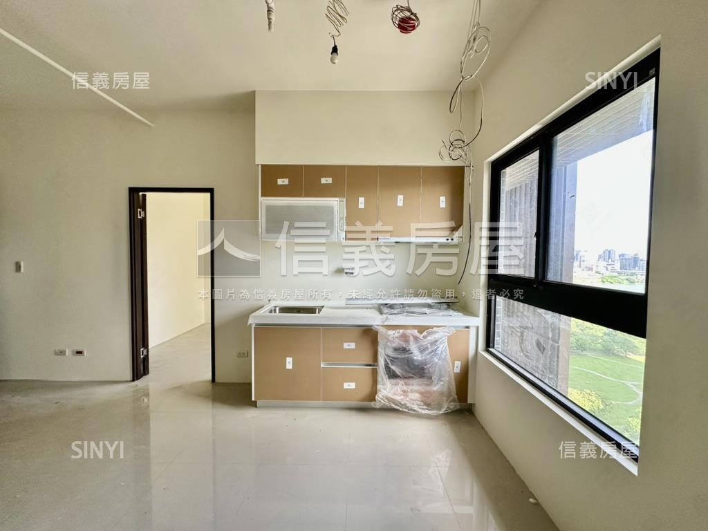 御景高坪效三房全新落成房屋室內格局與周邊環境