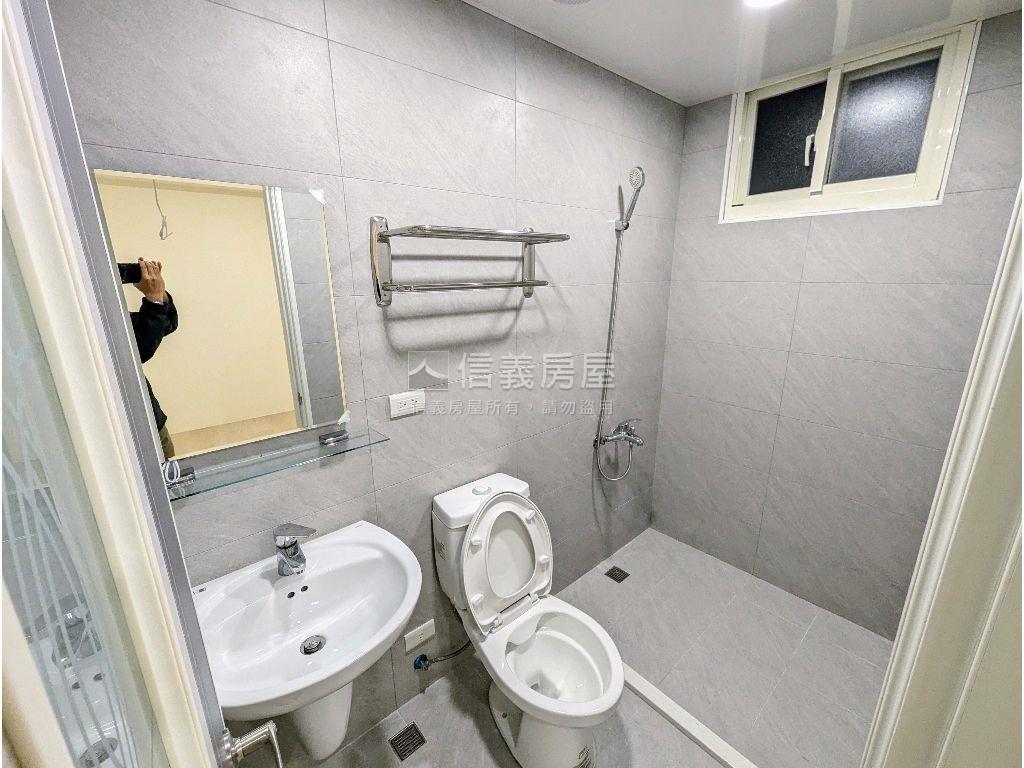 信義路裝潢美寓房屋室內格局與周邊環境