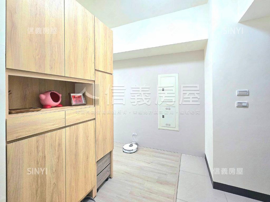 百萬裝潢美２房平移房屋室內格局與周邊環境